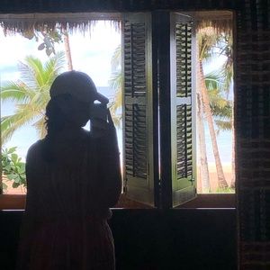 Meet your Posher, Ema